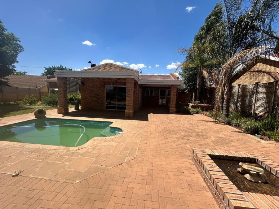 1 Bedroom Property for Sale in Universitas Free State